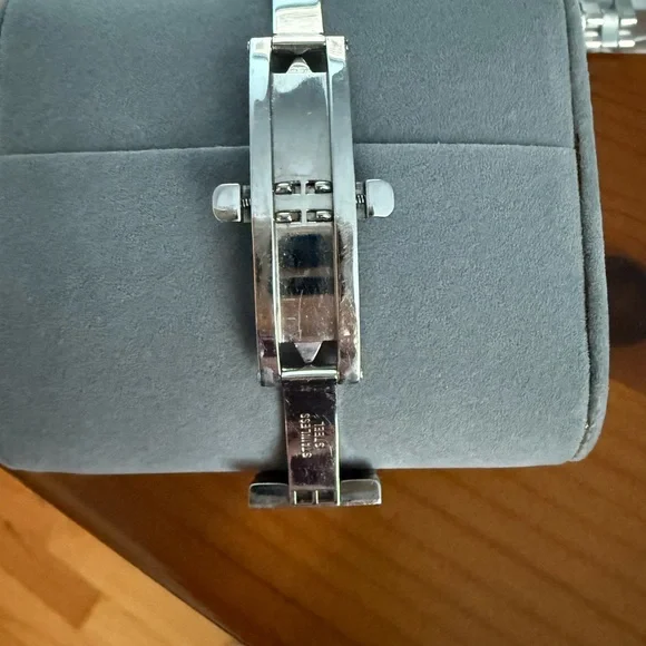 L@@K!! Michele Urban Mini Unisex Watch - Picture 5 of 7